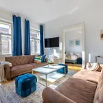 Charming 2Bedroom Old Town Apartment